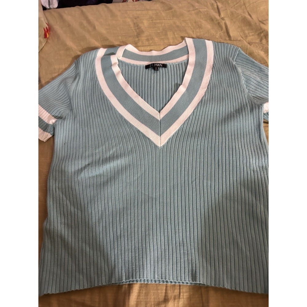 21‎ Main Women's Medium Ribbed V-Neck Knit Top Blue White Stripe Preppy Tennis